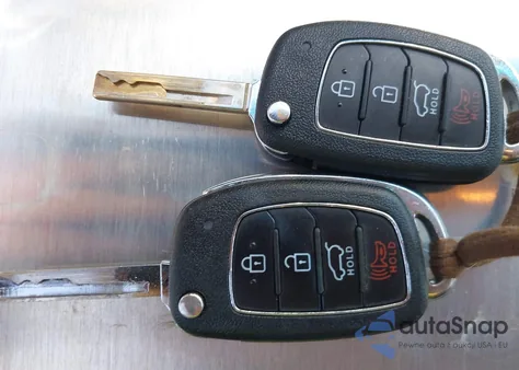 2018 Hyundai Santa Fe Sport 2.4L из США, поврежденный, VIN 5NMZT3LB8JH080551